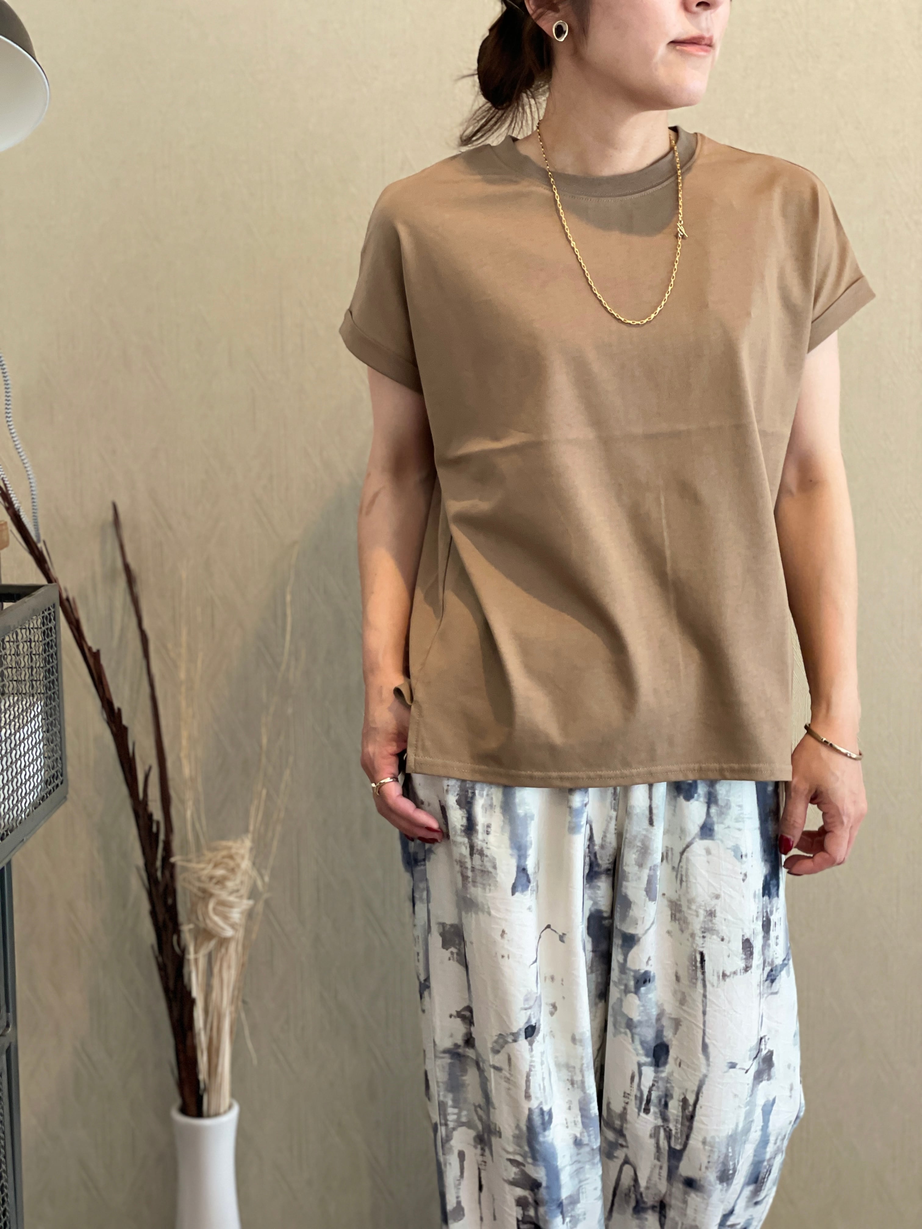 毎日でも着たくなる！大人の高機能カットソー、待望の再販スタート！！