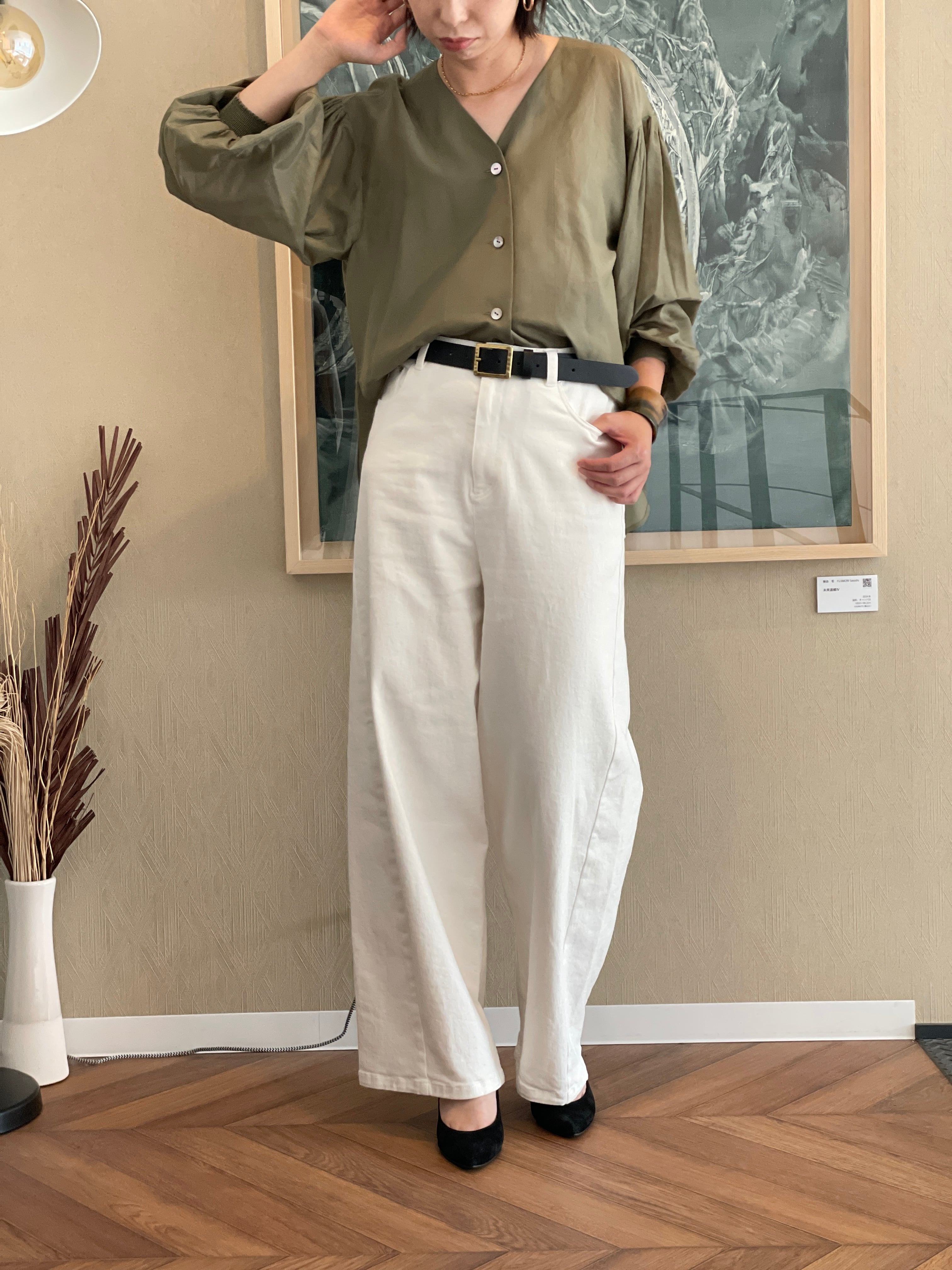 【40代・50代】白パンツで一気に垢抜ける！簡単きれいな大人の夏コーデ